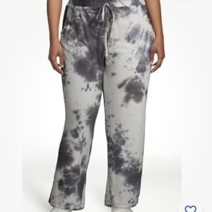 Derek Heart Jr’s Plus Butter Knit Gray and White Tie Dye Palazzo Pants 2X